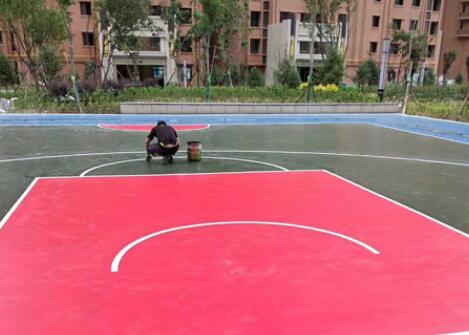 蘭州幸福家園硅pu籃球場(chǎng)施工現場(chǎng)